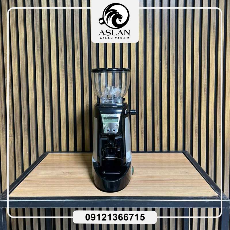 گرایندر قهوه جیمبالی آندیمند COFFEE GRINDER CIMBALI ON DEMAND CM 2023 (کارکرده)